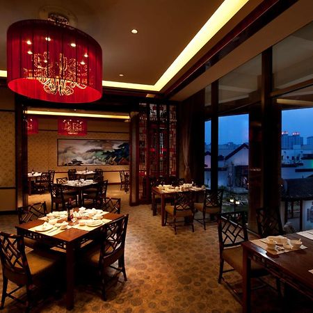 Отель Doubletree By Hilton Wuxi Уси Экстерьер фото