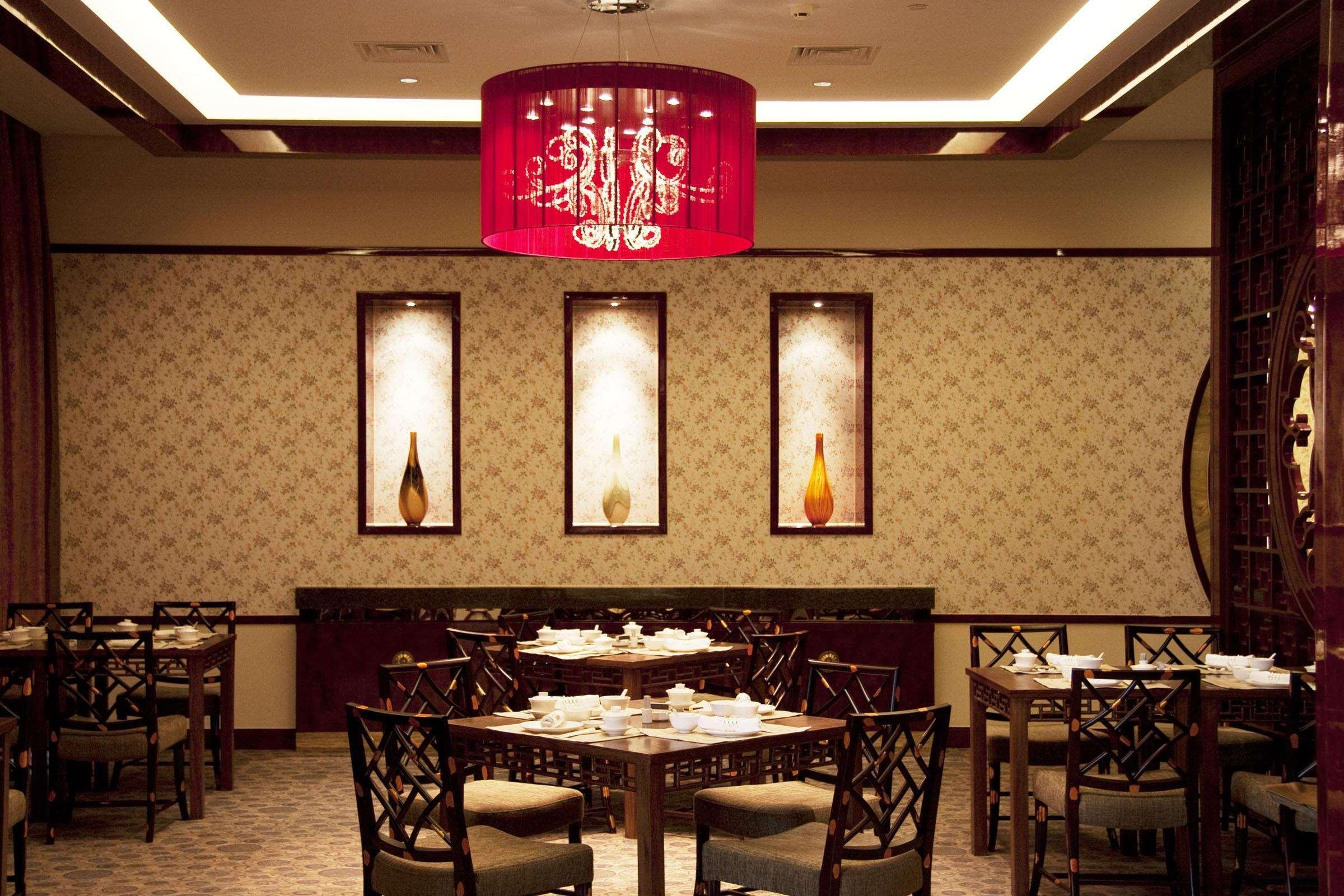 Отель Doubletree By Hilton Wuxi Уси Ресторан фото