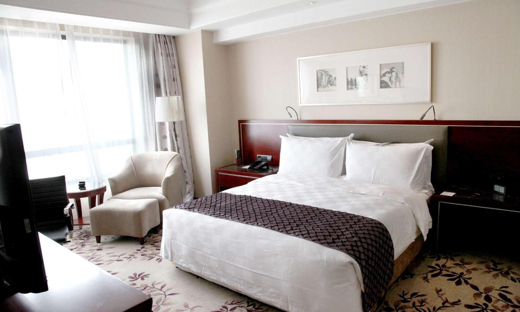 Отель Doubletree By Hilton Wuxi Уси Экстерьер фото