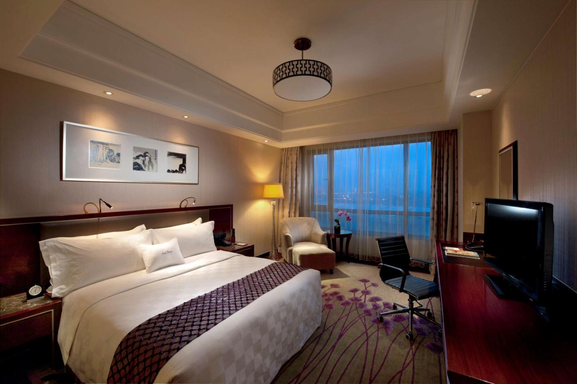 Отель Doubletree By Hilton Wuxi Уси Экстерьер фото