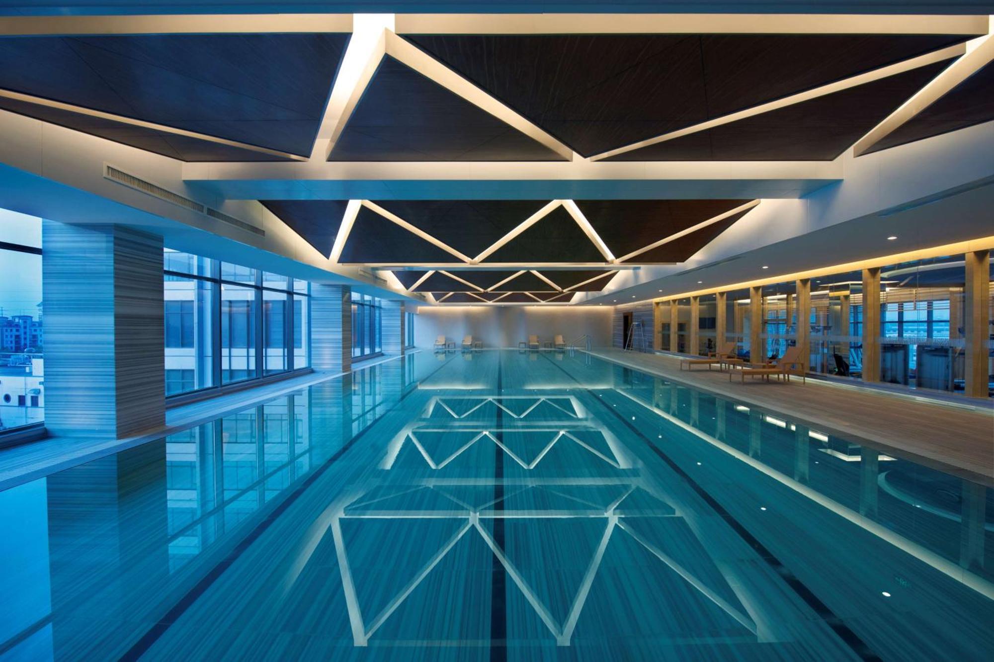 Отель Doubletree By Hilton Wuxi Уси Экстерьер фото