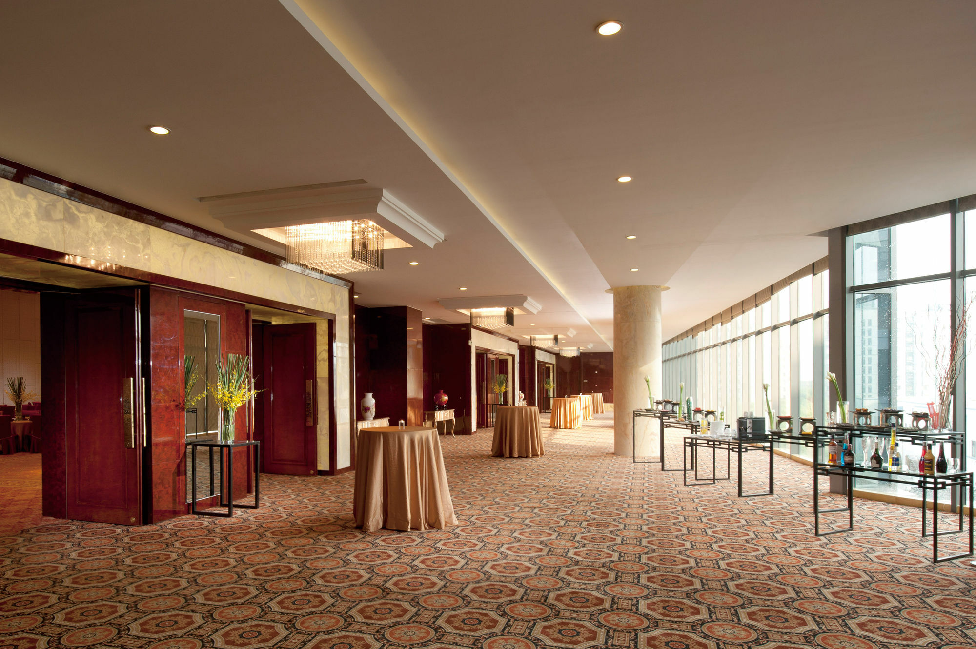 Отель Doubletree By Hilton Wuxi Уси Экстерьер фото
